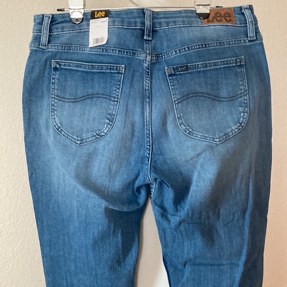 New Lee Regular Fit Bootcut mid rise jeans - Picture 7 of 11